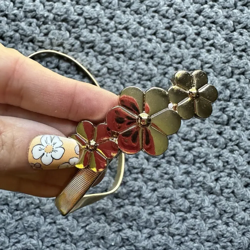 Vintage Disco Snake Chain Women’s Gold Tone Stretchy Belt Flower Buckle 26-36”